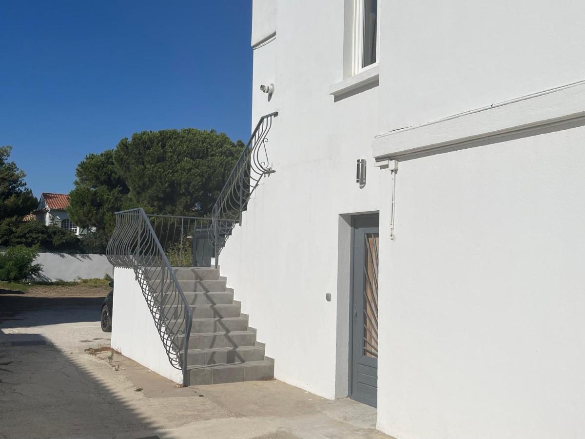 Residence San Paolisa Hyères Екстериор снимка