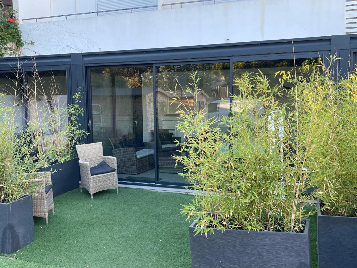 Residence San Paolisa Hyères Екстериор снимка