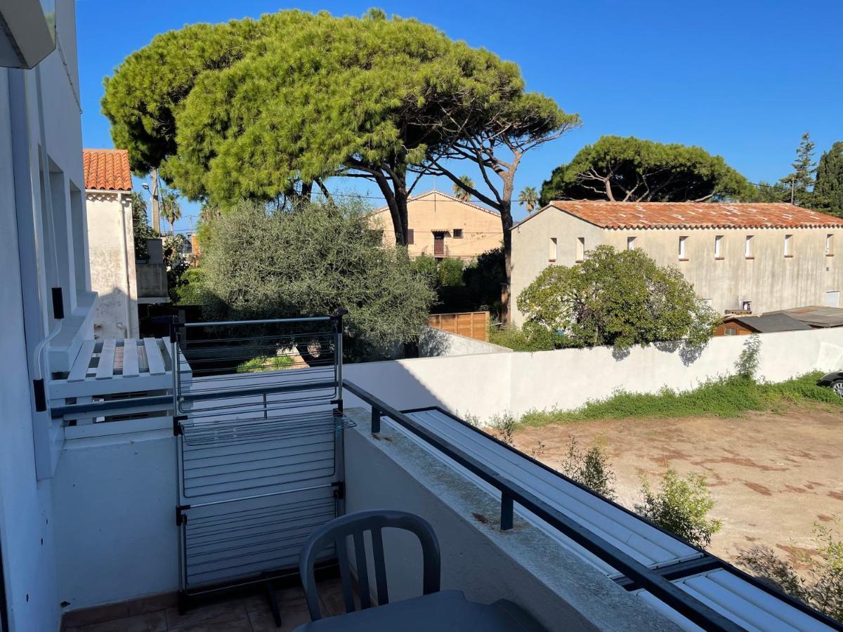 Residence San Paolisa Hyères Екстериор снимка